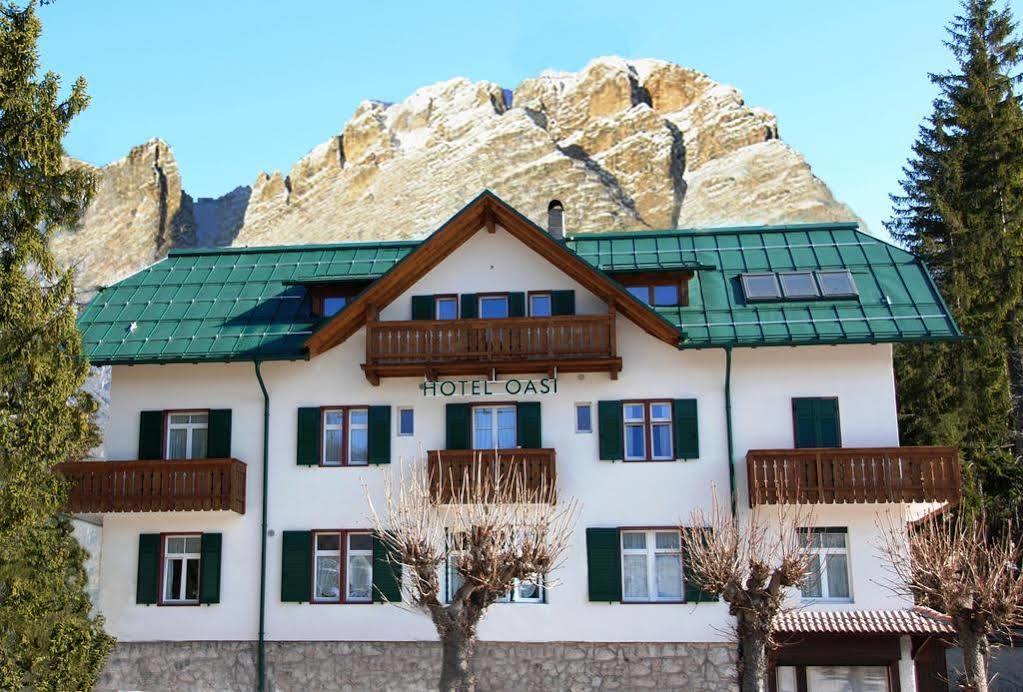 Hotel Oasi Cortina d'Ampezzo Bagian luar foto